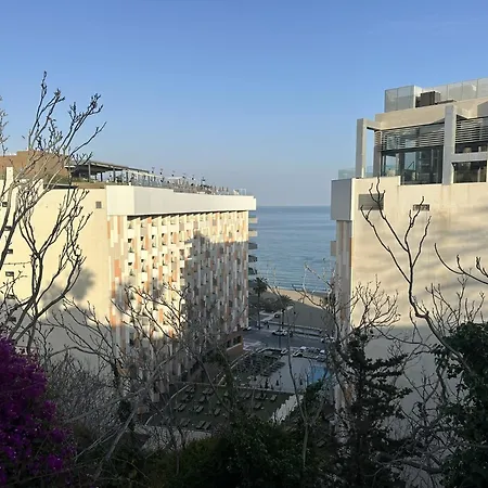 En Pleno Centro De Apartament Torremolinos