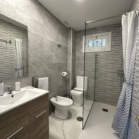 En Pleno Centro De Apartament Torremolinos